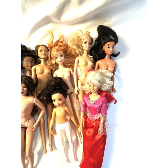 “Lot of 18 Mattel Barbie, Unbranded & Disney Princess Dolls  Restore or Parts - Picture 5 of 9